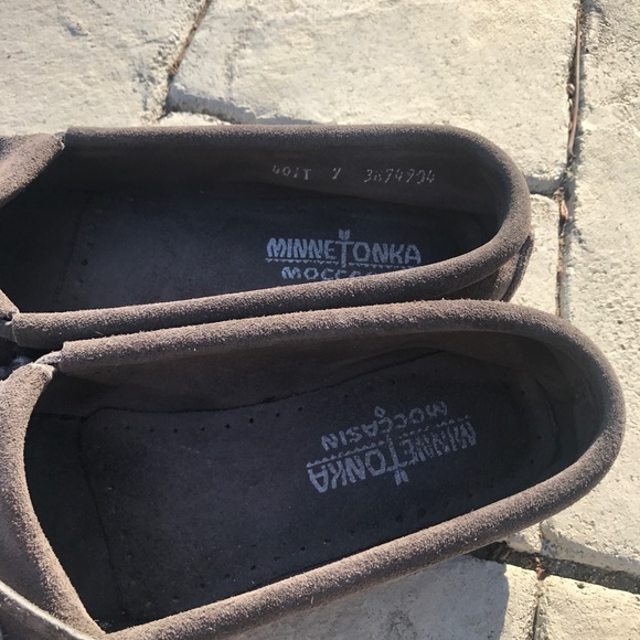 Minnetonka // Grey Moccasin - Picture 3 of 8